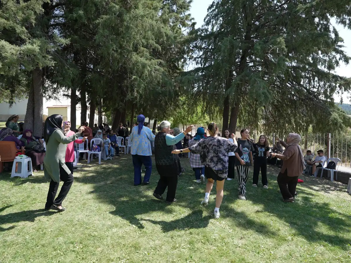 Denizli’nin Güçlü Kadınları Cankurtaran Yaz Kampı’nda Buluştu