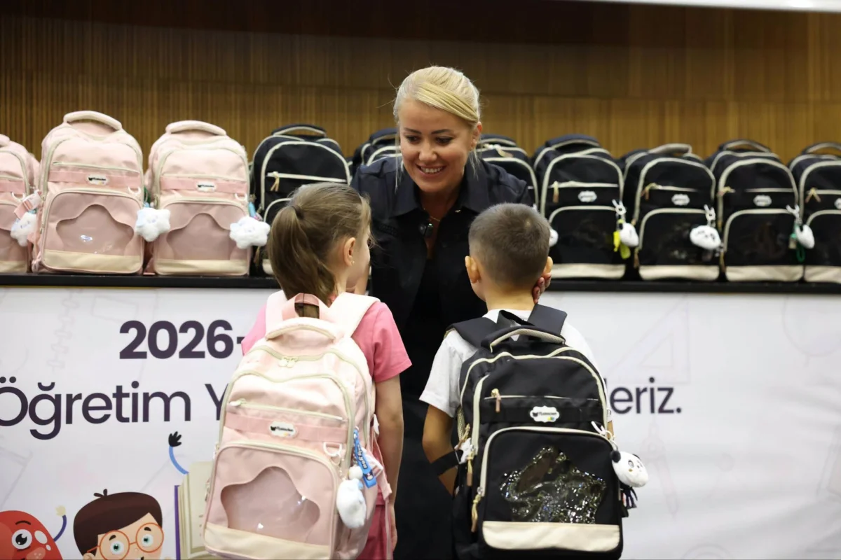 Merkezefendi’de Çanta Ve Kırtasiye Desteği Öğrencilere Ulaştı