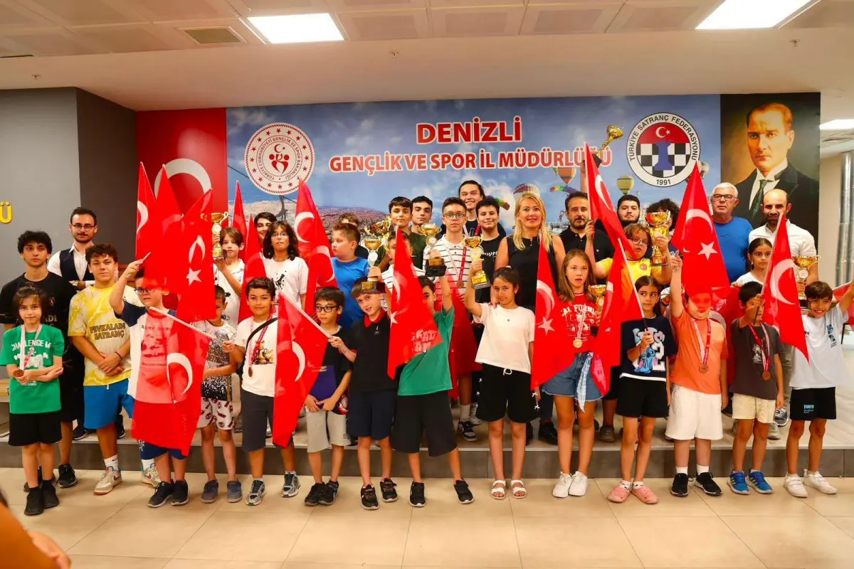 Merkezefendi’de Turnuva Şampiyonlarına Ödülleri Verildi
