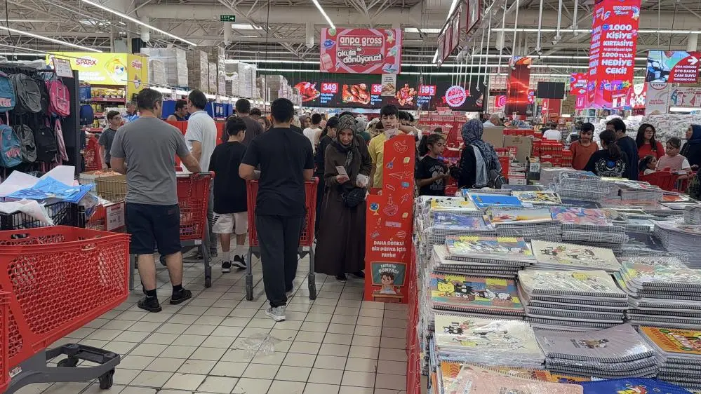 Okullar Açılmadan Kırtasiyede “okula Dönüş” Hareketliliği